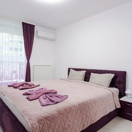 Apartment Paris Luxury Centre 2bdr W Work Desk And Wifi Near Nevsky Cathedral Sofia